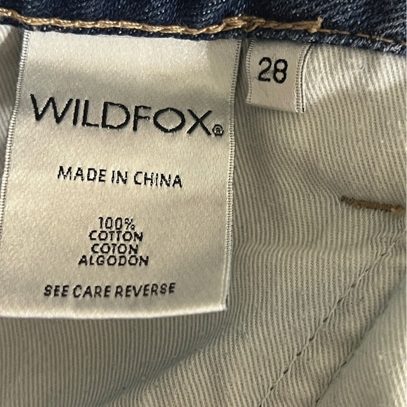 Wildfox Jeans Women's 28 Baggy Crop Da Vinci Medium Wash Distressed - Picture 9 of 12